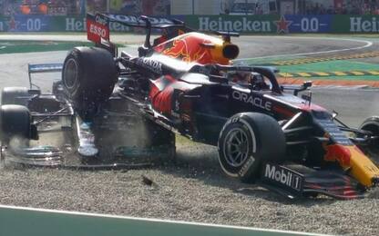 Incidente Verstappen-Hamilton: l'halo salva Lewis