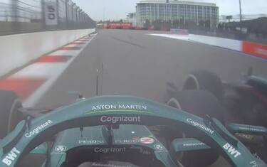 Brivido Aston Martin: contatto Vettel-Stroll
