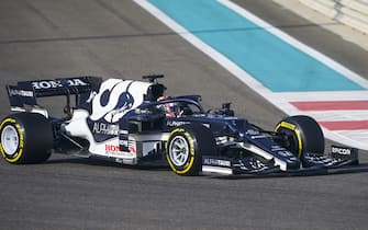 YAS MARINA CIRCUIT, UNITED ARAB EMIRATES - DECEMBER 14: Liam Lawson, AlphaTauri AT02 during the Abu Dhabi November testing at Yas Marina Circuit on Tuesday December 14, 2021 in Abu Dhabi, United Arab Emirates. (Photo by Mark Sutton / Sutton Images)