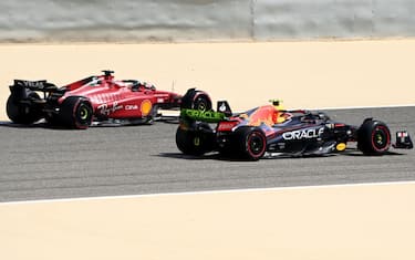 ferrari_red_bull_test_bahrain_2022_motorsport