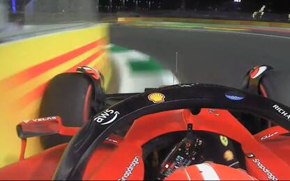 A Leclerc anche le FP2, ma le Ferrari vanno a muro
