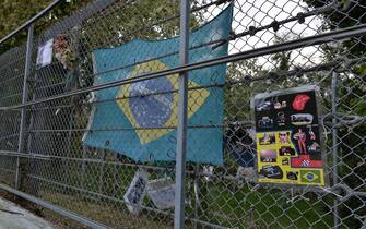 Tribute banners and Brazilian flag at Tamburello.
Ayrton Senna and Roland Ratzenberger Tribute Weekend, Imola, San Marino, Italy, 1-4 May 2014.
