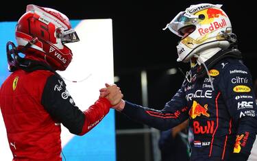 Leclerc-Verstappen, è un Mondiale per giovani