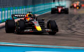 MIAMI, FLORIDA - MAY 08: Max Verstappen of the Netherlands driving the (1) Oracle Red Bull Racing RB18 on track during the F1 Grand Prix of Miami at the Miami International Autodrome on May 08, 2022 in Miami, Florida. (Photo by Chris Graythen/Getty Images)