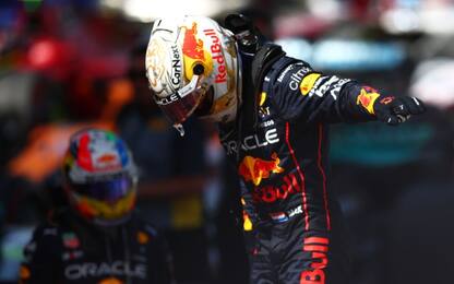 Verstappen vince in Spagna. Out Leclerc, Sainz 4°