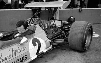 WATKINS GLEN, NY- OCTOBER 6: Bruce McLaren in his McLaren M7A at the United States Grand Prix held at Watkins Glen, New York on October 6, 1968. (Photo by Alvis Upitis/Getty Images)