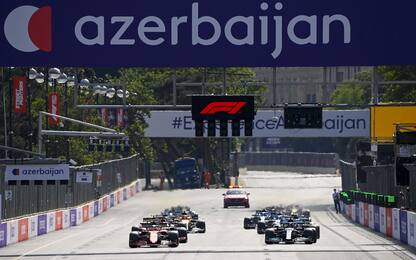 Sainz scatta 4°: la griglia del GP di Baku
