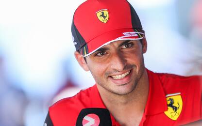 Sainz: "Macchina competitiva, direzione giusta"