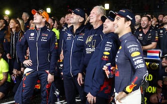 10/9/2022 - Max Verstappen, Red Bull Racing, 1st position, Adrian Newey, Chief Technology Officer, Red Bull Racing, Helmut Marko, Consultant, Red Bull Racing, Christian Horner, Team Principal, Red Bull Racing, Sergio Perez, Red Bull Racing, 2nd position, and the Red Bull team celebrate after securing the 2022 F1 World championship during the Formula 1 Japanese Grand Prix in Suzuka, Japan. (Photo by Sam Bloxham/Motorsport Images/Sipa USA) France OUT, UK OUT