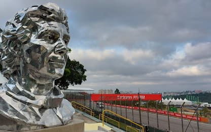  Senna, busto gigante: così veglierà su Interlagos