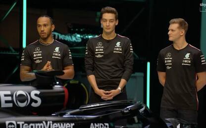 Hamilton: "Ansioso di guidare la nuova macchina"