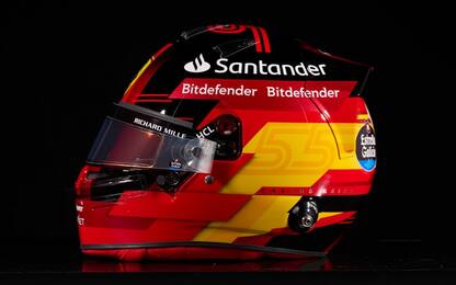 Sainz, Leclerc e gli altri: i caschi della F1 2023