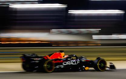 Verstappen il più veloce nel Day-1. Sainz 3°