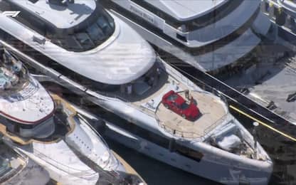 Pazza Monaco, Ferrari parcheggiata su uno yacht