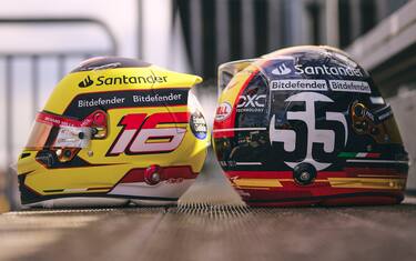 Leclerc e Sainz, caschi speciali per Monza. FOTO