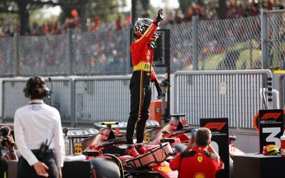 Ferrari da sogno: Sainz in pole, Leclerc 3°