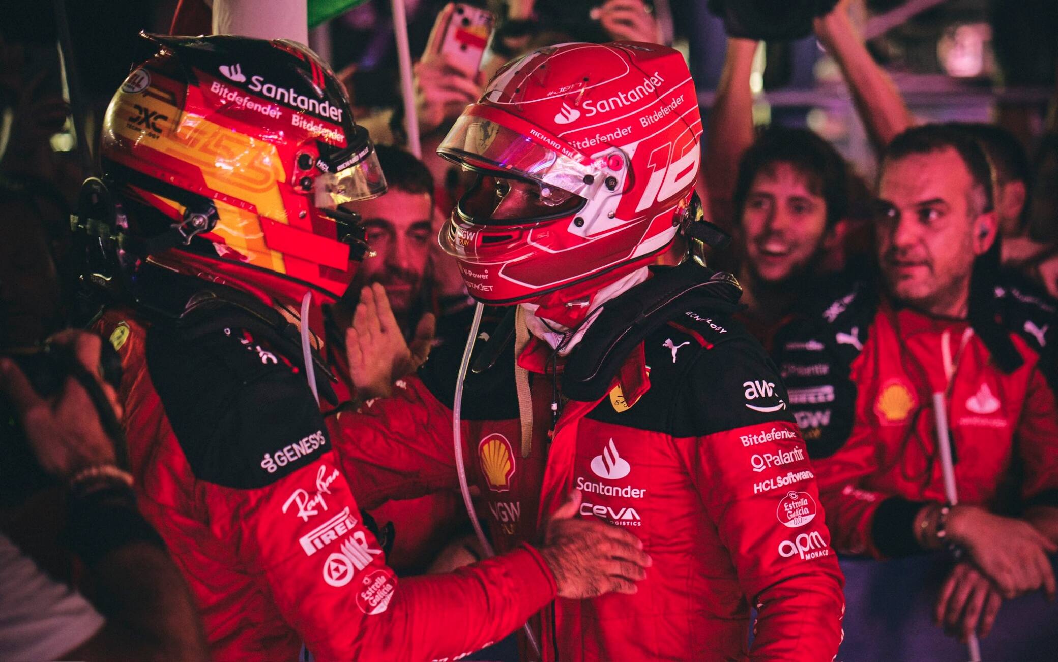 Carlos Sainz e Charles Leclerc a Singapore 2023