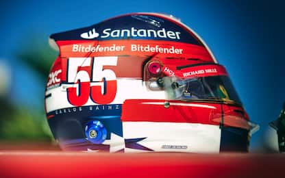 Stelle e strisce: il casco di Sainz per il GP Usa