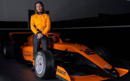 F1 Academy, c'è la McLaren di Bianca Bustamante