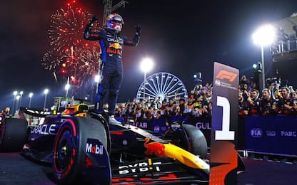 Verstappen vince in Bahrain, 3° Sainz e 4° Leclerc