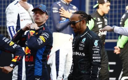 Hamilton: "Versatppen è nella lista Mercedes"