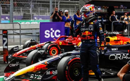 Pole per Verstappen: Leclerc scatterà 2°