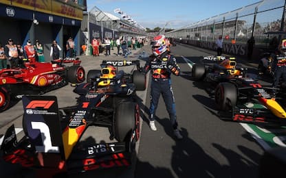 Super pole di Verstappen. Sainz 2° e Leclerc 4°