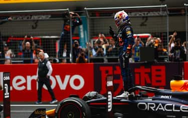 Verstappen vince in Cina. Leclerc 4° e Sainz 5°