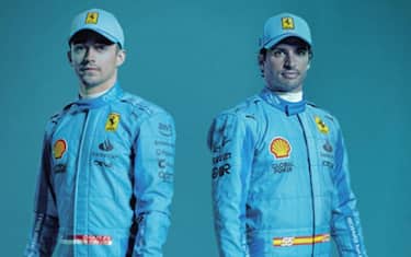 Leclerc e Sainz, tute azzurre per il GP di Miami