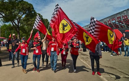 Imola è passione Rossa: i tifosi della Ferrari