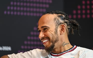 In Spagna la buona notizia per Ferrari è Hamilton