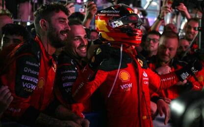 Sainz, eroe Ferrari a Singapore: la carriera