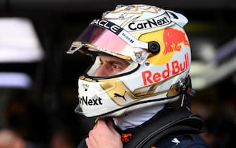 MELBOURNE GRAND PRIX CIRCUIT, AUSTRALIA - APRIL 08: Max Verstappen, Red Bull Racing during the Australian GP at Melbourne Grand Prix Circuit on Friday April 08, 2022 in Melbourne, Australia. (Photo by Mark Sutton / Sutton Images)