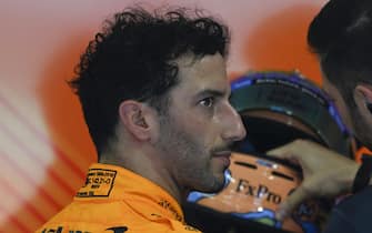 epa10097336 McLaren driver Daniel Ricciardo of Australia in the team garage during the first practice session of the Formula One Grand Prix of Hungary at the Hungaroring circuit in Mogyorod, near Budapest, Hungary, 29 July 2022. The Formula One Grand Prix of Hungary will take place on 31 July 2022.  EPA/Tamas Kovacs HUNGARY OUT