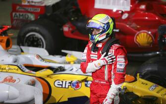Interlagos, Sao Paulo, Brazil2nd November 2008Felipe Massa, Ferrari F2008, 1st position, is humble in defeat. Portrait. Helmets. World Copyright: Andrew Ferraro/LAT Photographicref: Digital Image VY9E0129