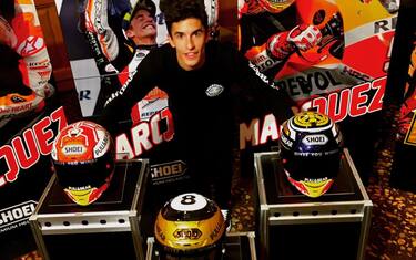 Cambio di look: caschi speciali a Motegi. FOTO