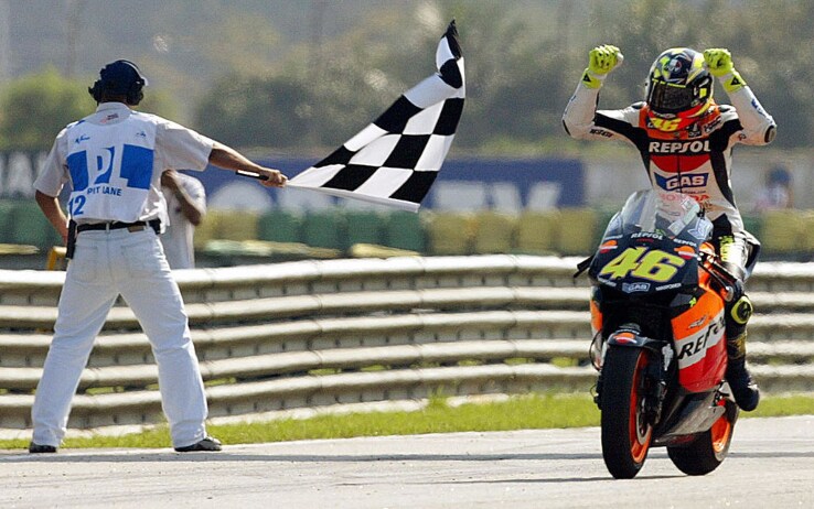 Uno dei tanti momenti di gioia del 'Dottore' in Honda
