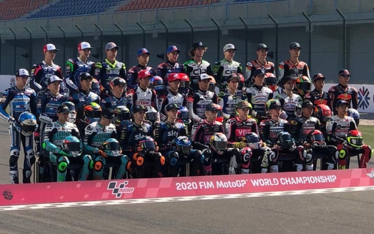 Moto3, la "foto di classe" in Qatar Moto3, la "foto di classe" in Qatar