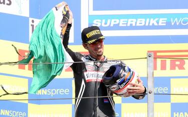 Biaggi e il segreto della bandiera al Motorhome
