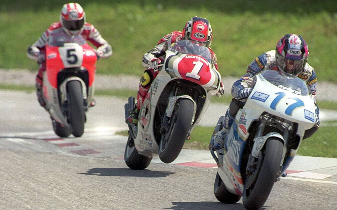  Alberto Puig (17), Kevin Schwantz (1) e Luca Cadalora (5) al Grand Prix d'Austria del 1994, classe 500 