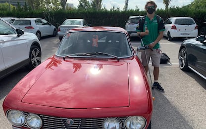 Gardner, che figo! Al circuito con l'Alfa GTV 2000