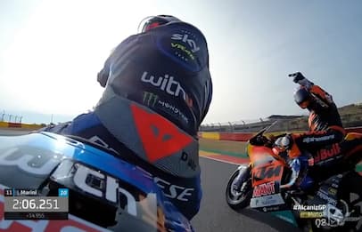 Moto2, che scintille fra Bezzecchi e Martin! VIDEO