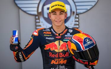 Moto3: Fernandez, pole davanti ad Arbolino-Vietti