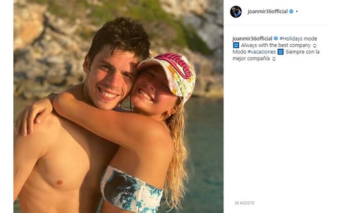 Mir Mamma Ana Mayrata E La Fidanzata Alejandra Lopez Garro Le Donne Del Campione Motogp Foto Sky Sport