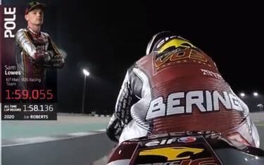 Moto2, la pole è di Lowes. Bezzecchi 3°