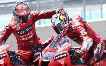 Aragon, doppietta Ducati: pole Bagnaia, 2° Miller