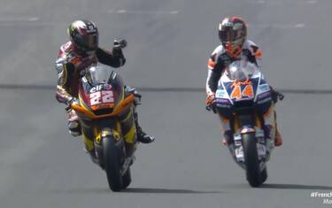 Siparietto Lowes-Canet, si mandano baci in pista
