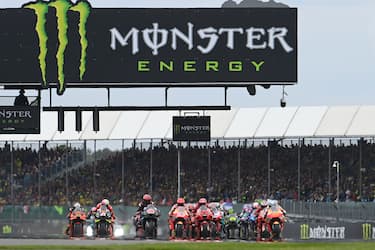 SILVERSTONE CIRCUIT, UNITED KINGDOM - AUGUST 29: Pol Espargaro, Repsol Honda Team, Race start during the British GP at Silverstone Circuit on Sunday August 29, 2021 in Northamptonshire, United Kingdom. (Photo by Gold and Goose / LAT Images)