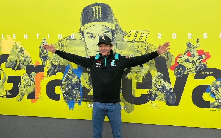 Il poster che accoglierà le dediche per Valentino Rossi nel weekend del GP Valencia
