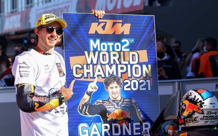 Remy Gardner è diventato campione del mondo in Moto2 a Valencia, nell'ultimo GP della stagione